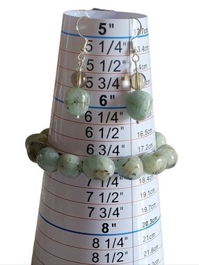 NEW Green Jadeite Bead Bracelet and Earrings Set